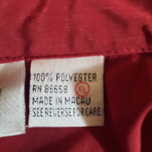 Womens Dress Barn Red Long Sleeve Top Blouse Button Down Polyester XL - Picture 10 of 10